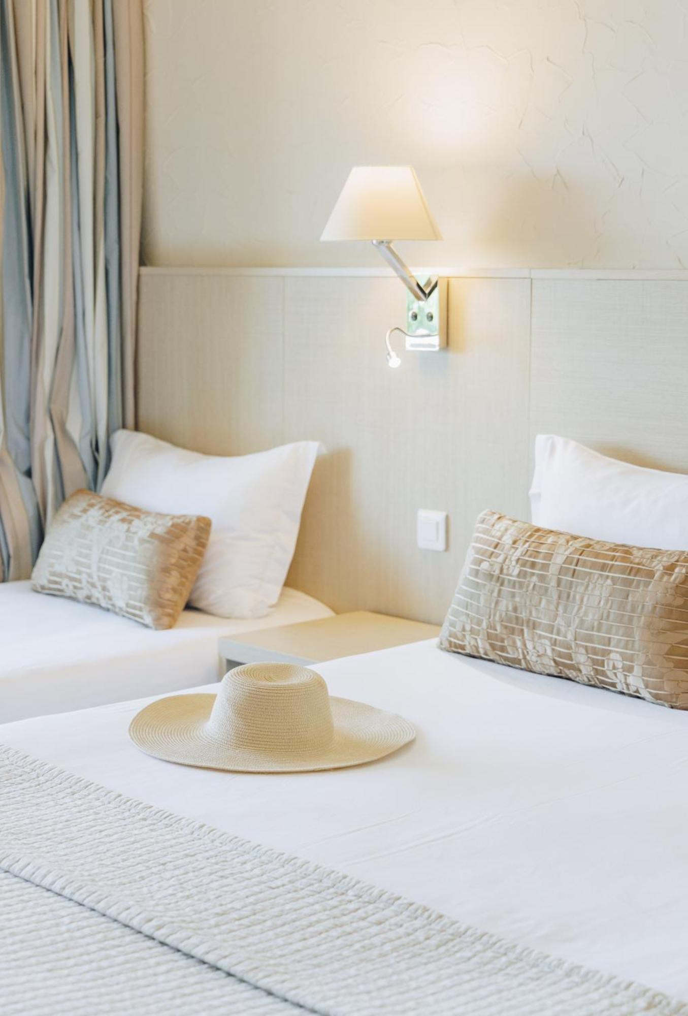 Alivi Hotel 4*
