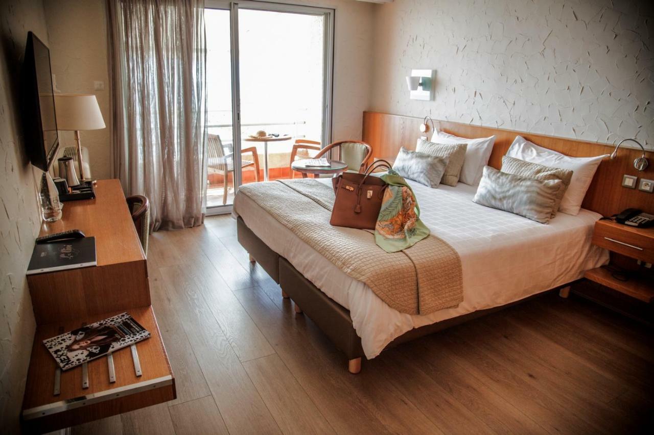 Alivi Hotel 4*